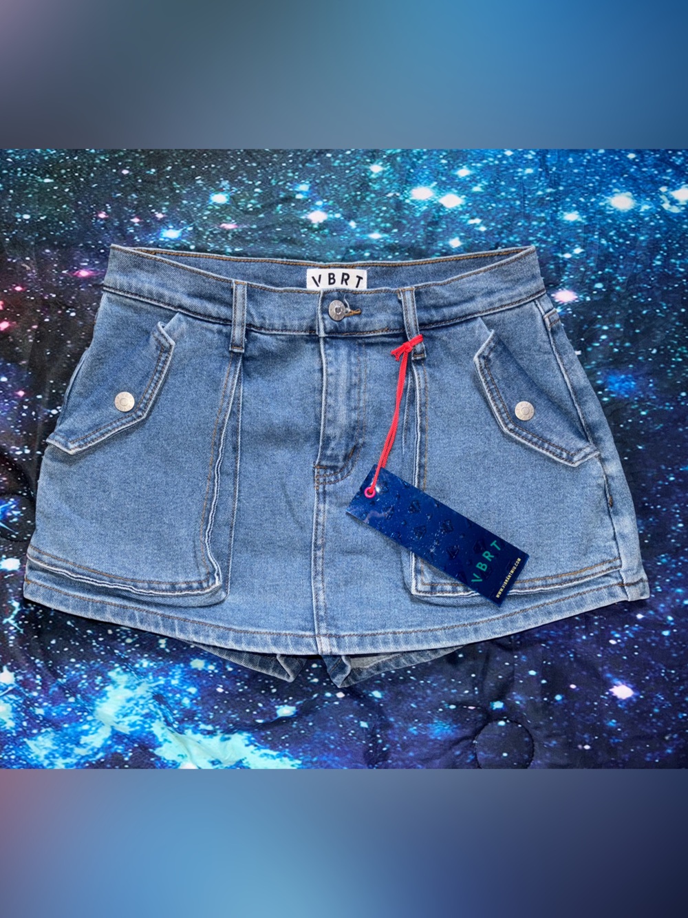 New With Tags VBRT Blue Denim Shorts Medium